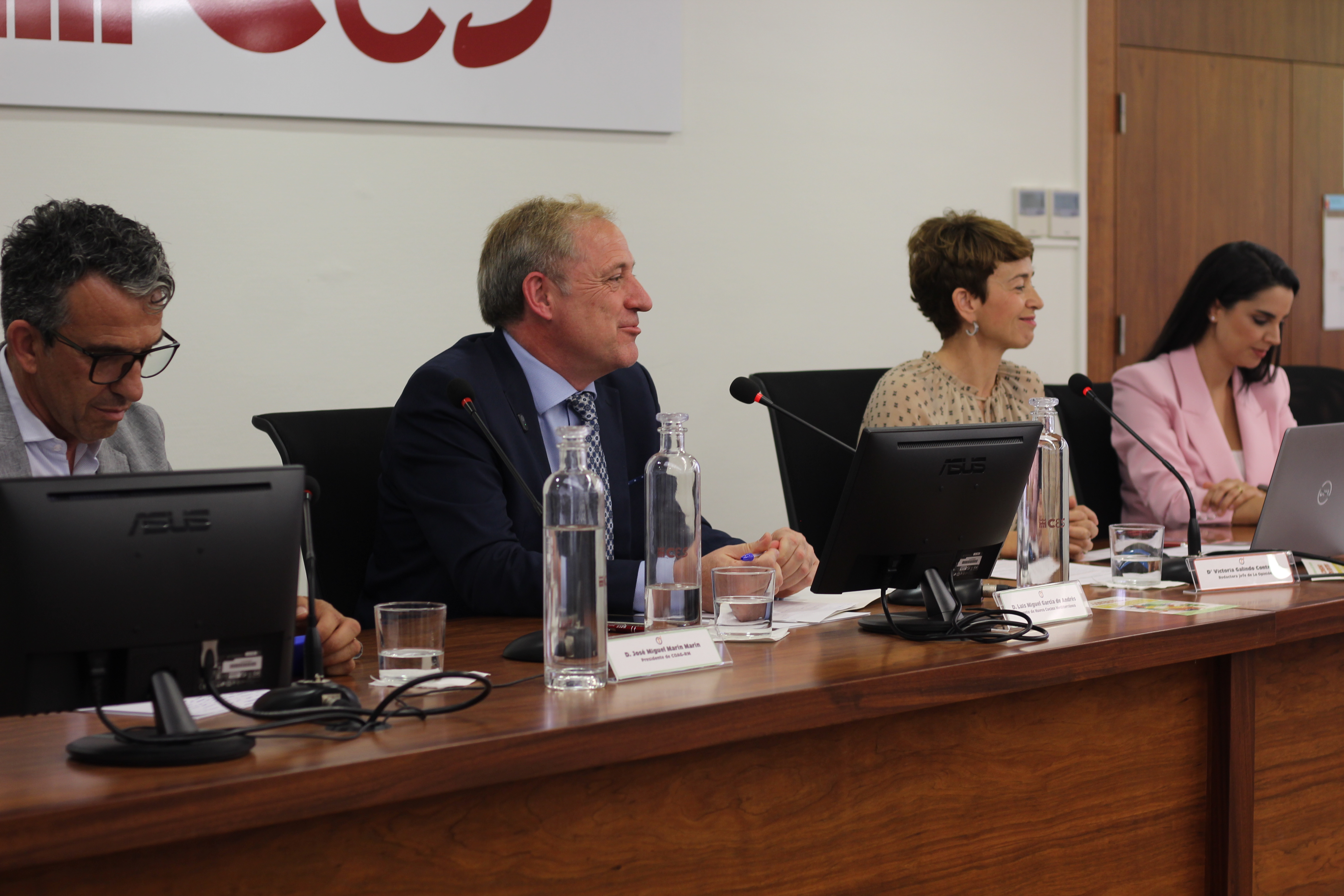 Fotografía 6 de XVII Jornada de Consumo: "Consumo con sentido: Transformar la cesta de la compra en bienestar"