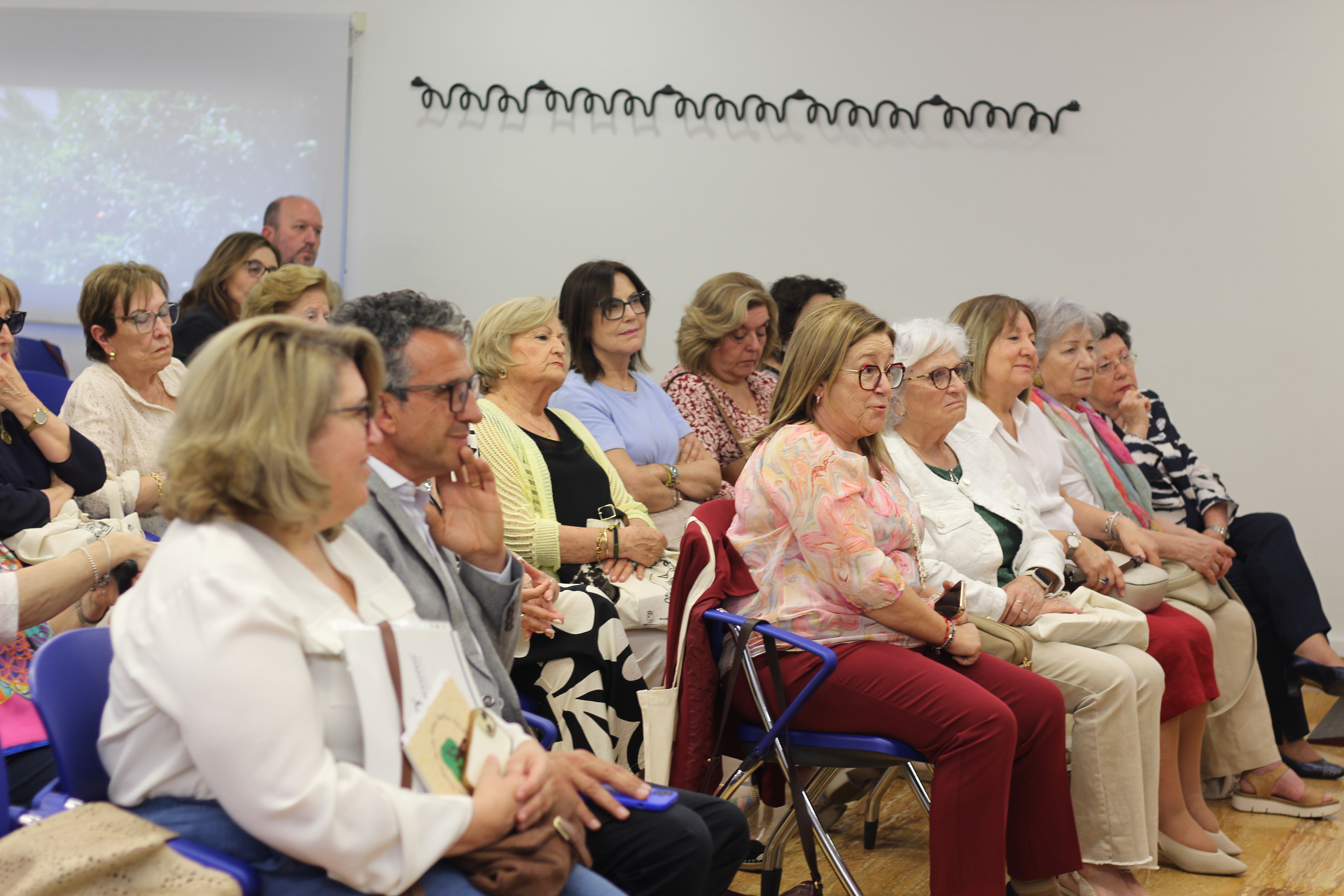 Fotografía 7 de XVII Jornada de Consumo: "Consumo con sentido: Transformar la cesta de la compra en bienestar"